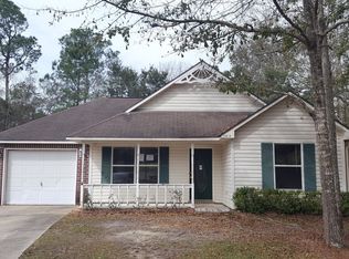 13512 Saint Martin Dr, Ocean Springs, MS 39564