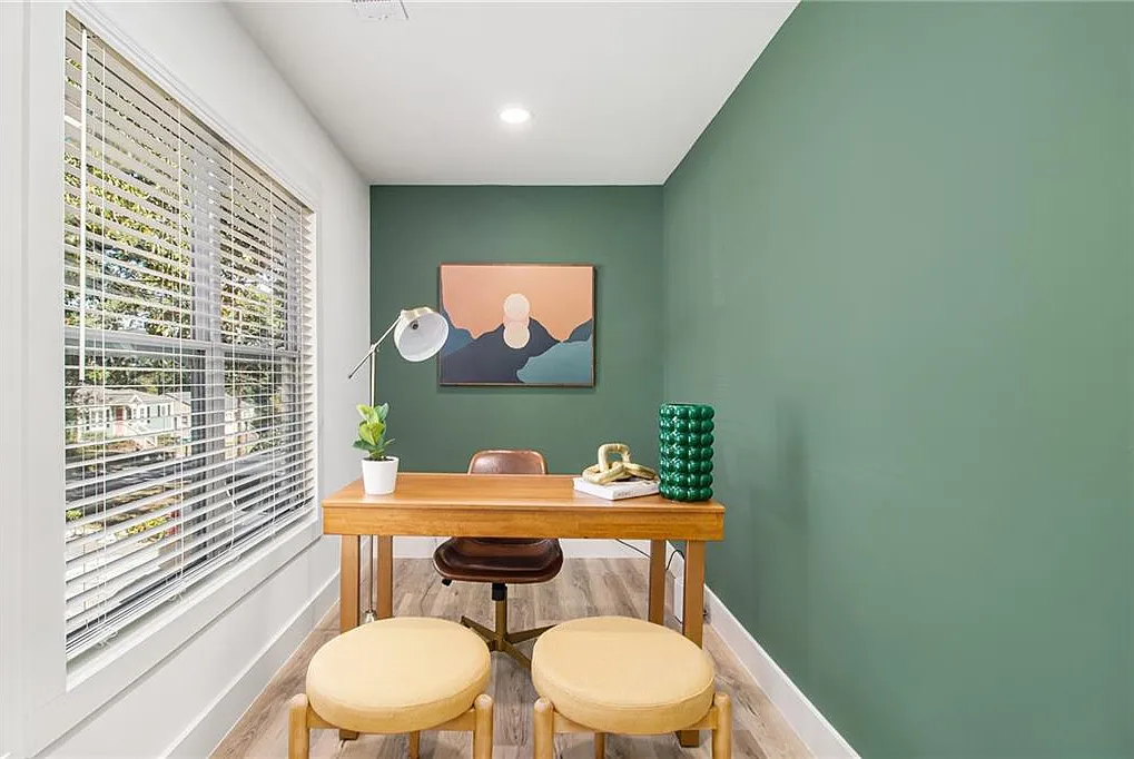 2 bed, 2.0 bath, 1053 sqft, $1,800 — Photo 1