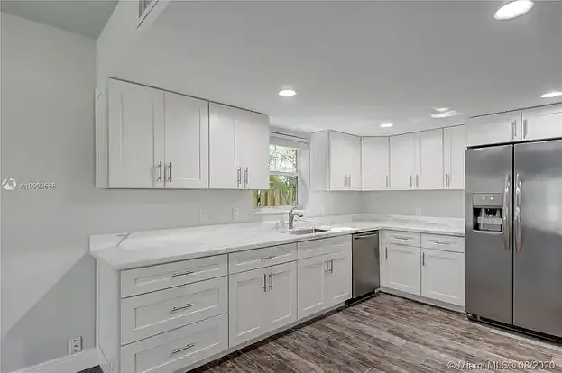 2505 Bay Dr — Photo 46