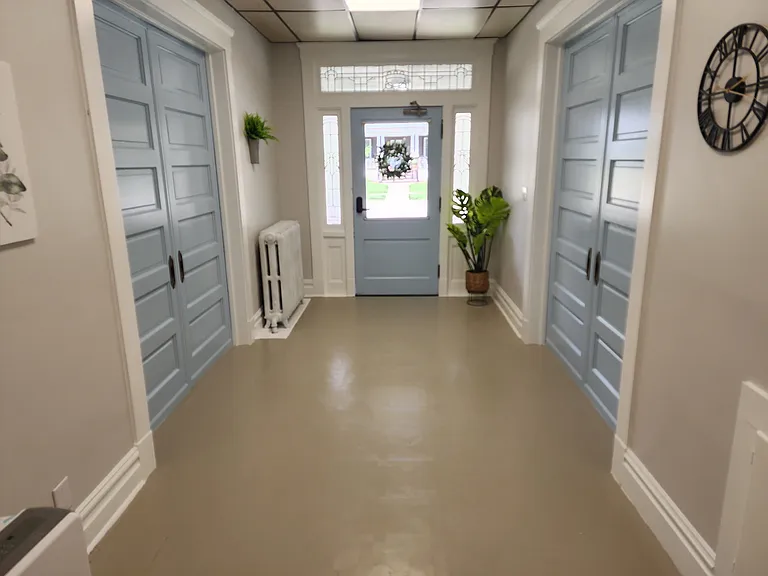 414 E Leasure Ave #4 — Photo 2