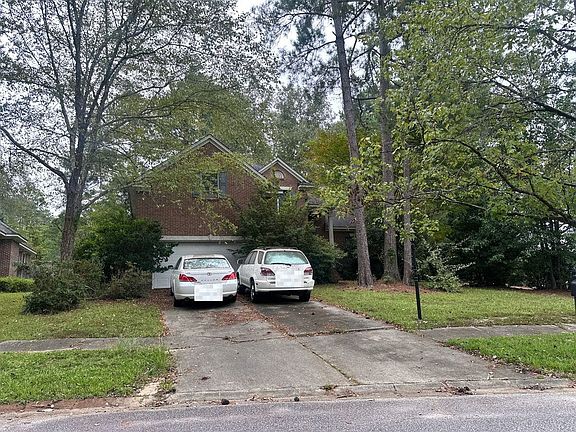 2nd image of 105 Markham Rd