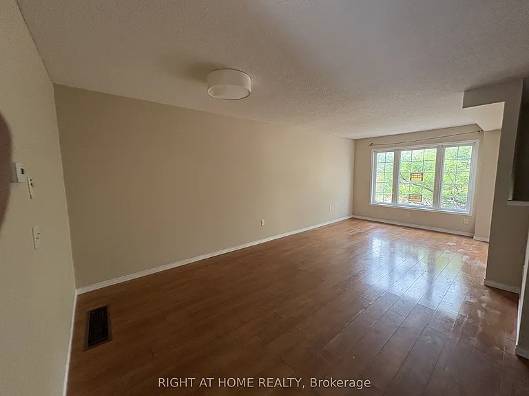 5030 Heatherleigh Ave #127 — Photo 6