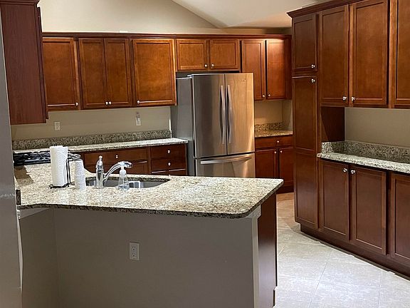 2nd image of 310 Stonevillage Dr E #9