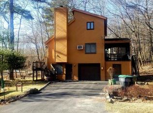 132 Noble Ln, East Stroudsburg, PA