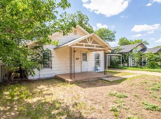 1113 Kokomo St, Plainview, TX 79072