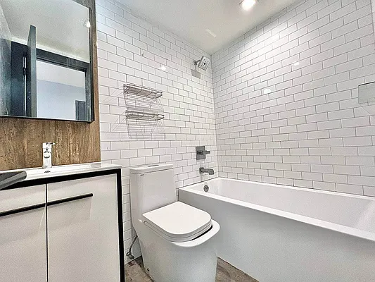 Rented by Doorway NYC, LLC | media 36