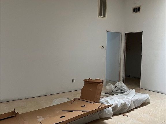 2nd image of 1413 SW 51st Ln APT 30