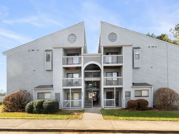 501 Sunridge Dr #H, Blacksburg, VA 24060
