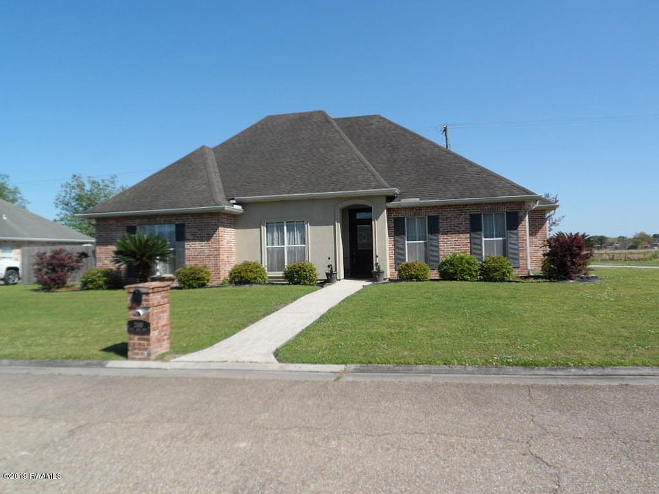 1st image of 2500 Coco Palm Dr