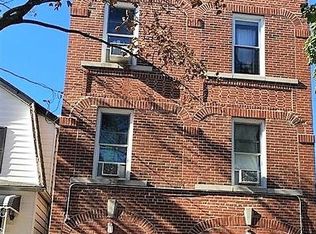 2031 Tomlinson Ave, Bronx, NY 10461