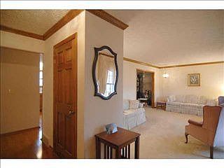 3rd image of 5609 Greystone Ln