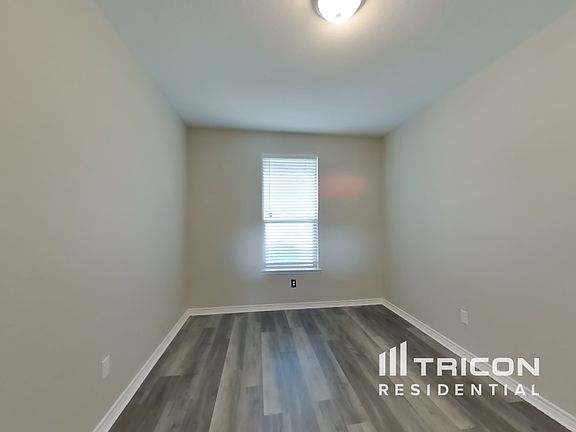 4th image of 15406 Delta Point