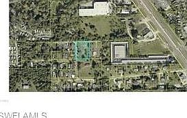 2nd image of 19501 Spicewood Ln