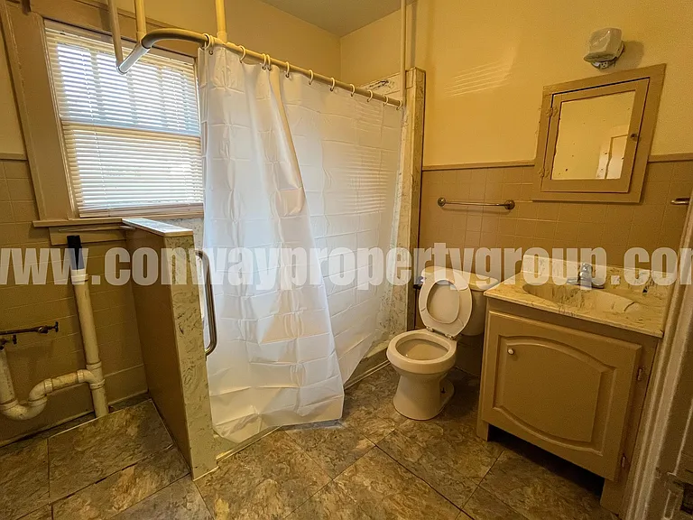 1616 Independence Ave — Photo 7