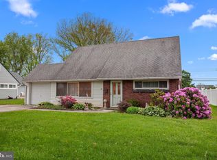 26 Crystal Rd, Levittown, PA 19057