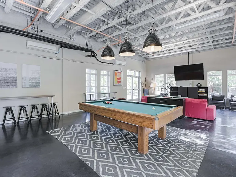 Canalside Lofts — Photo 18