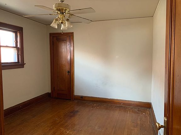5th image of 4347 N 13th St #997EF637