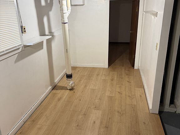 5th image of 1096 2nd St #1