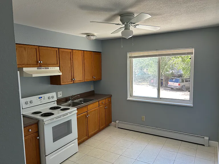 318 Bonnie Ct #3 — Photo 3