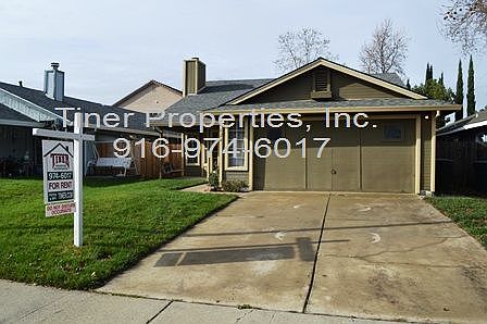 2nd image of 624 Carpenter Way