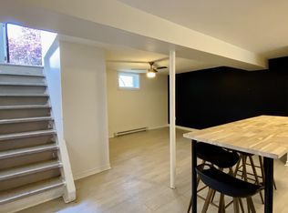 40 Helen St #2, Kingston, ON K7L4N9