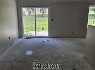 507 E Walton St, Warrenton, MO 63383