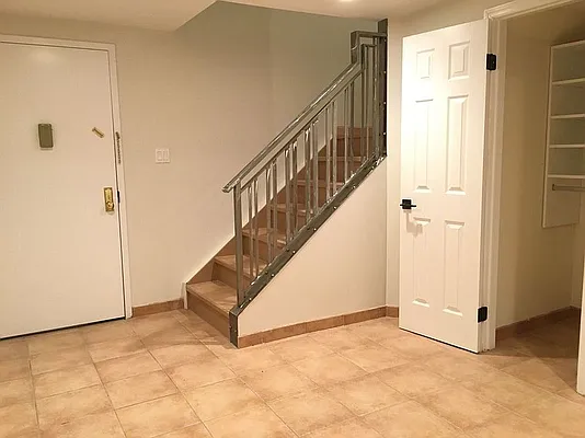 Rented by NY Space Finders Inc. | media 27