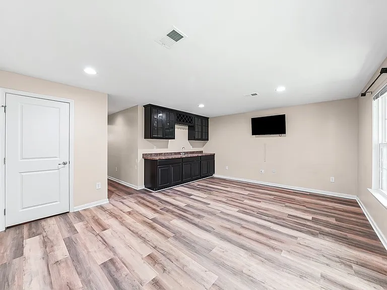 1222 Carrick Ct — Photo 5