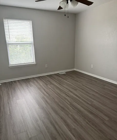 8702 N Cleveland Ave — Photo 1