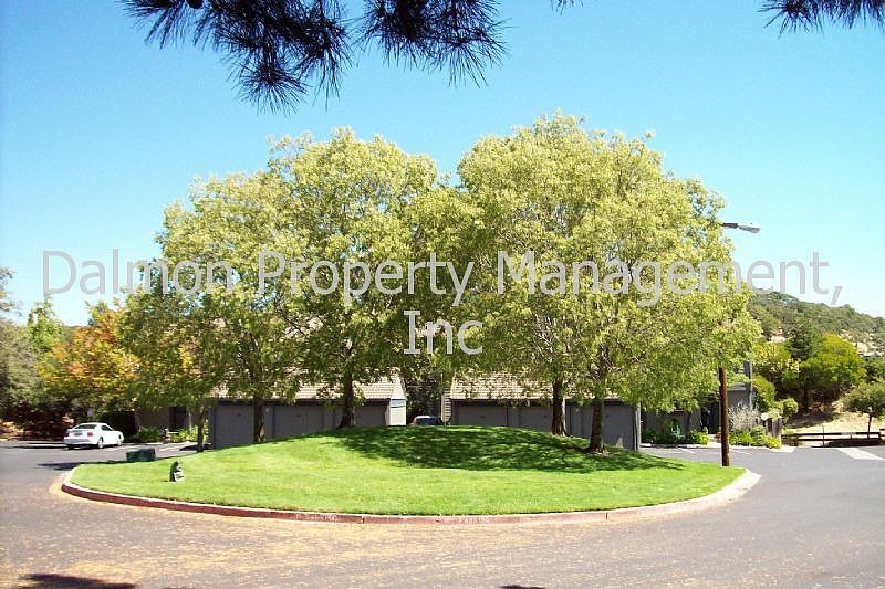 1st image of 228 Escallonia Dr