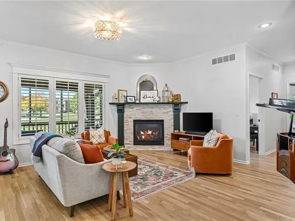 14080 S Summit St, Olathe, KS 66062