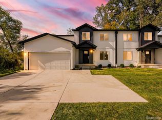 23317 Middlebelt Rd, Farmington, MI 48336