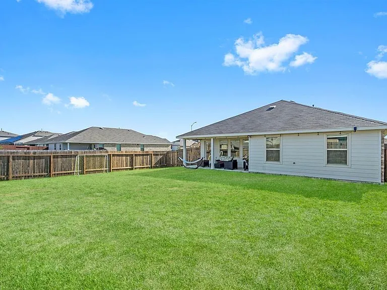 4115 Magliana Ln — Photo 32