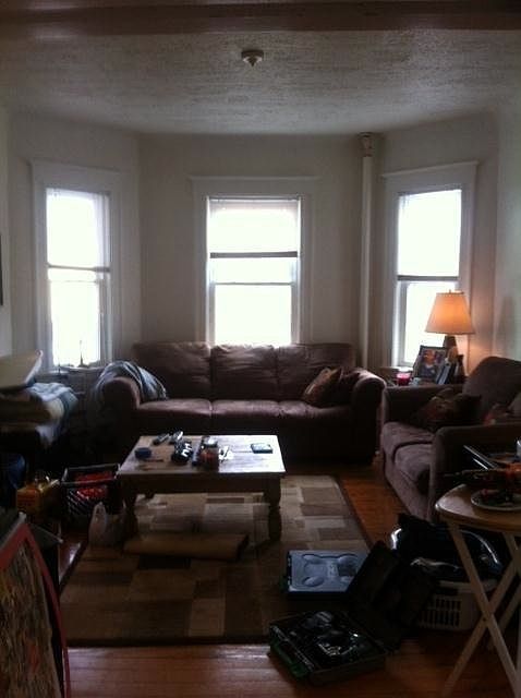 2nd image of 121 Rogers Ave
