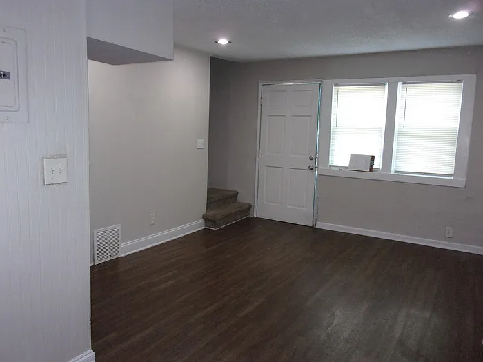 2405 Julia Ave #1 — Photo 7