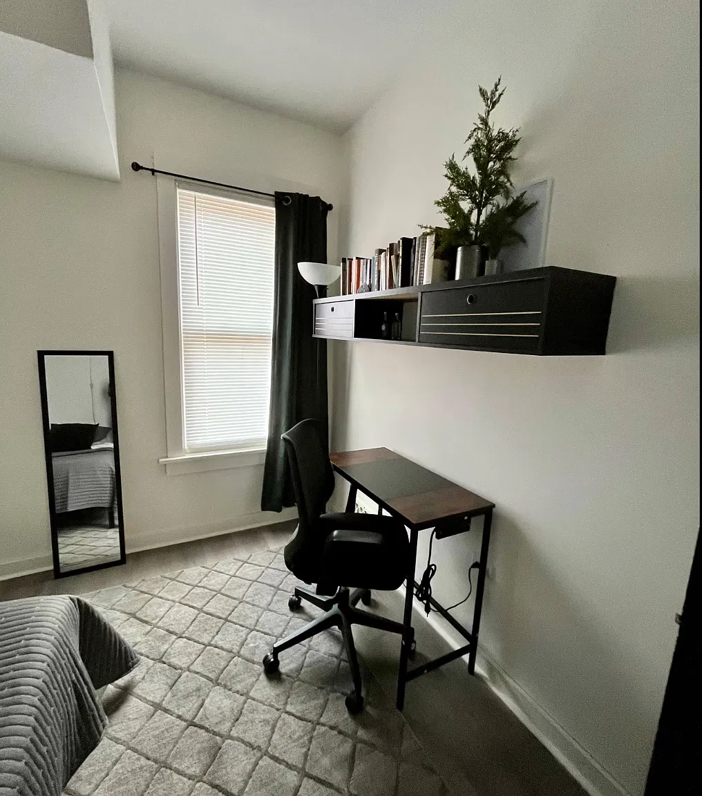 3 bed, 1450 sqft, $2,400 — Photo 2