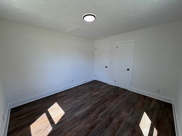 2627 Martin Luther King Jr Ave — Photo 5