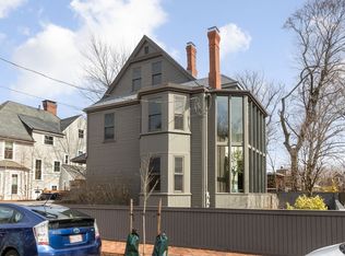 176 Hancock St #1, Cambridge, MA 02139