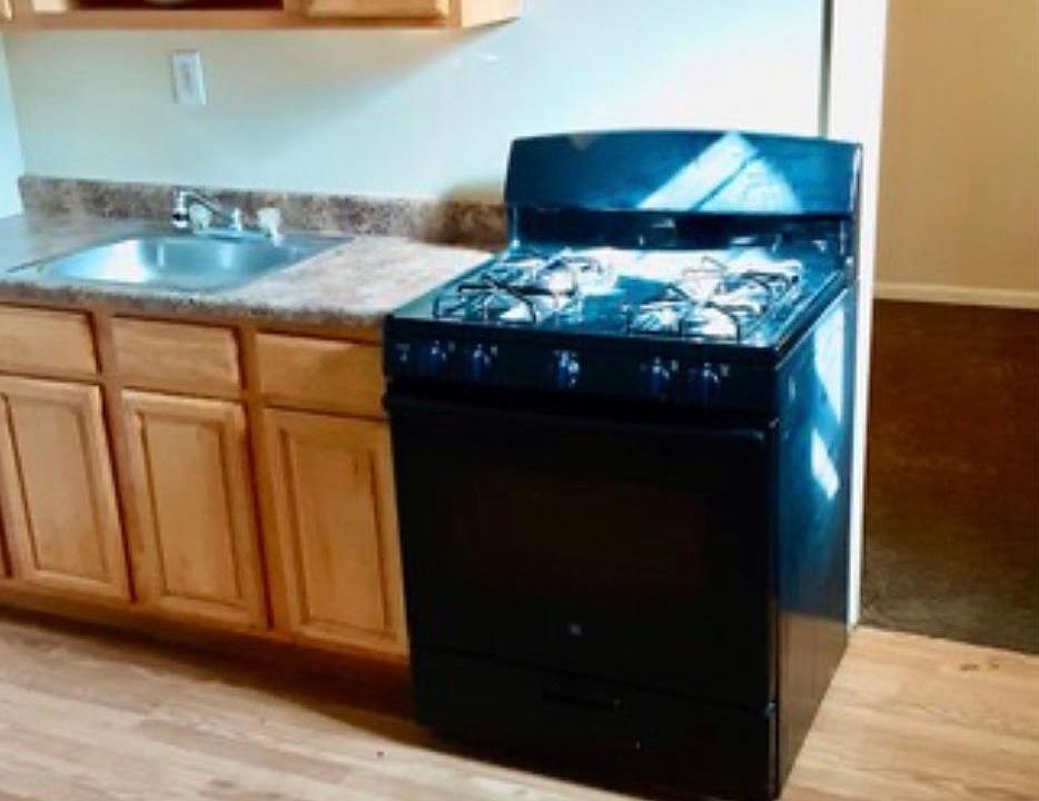 2nd image of 250 Van Houten St APT 2