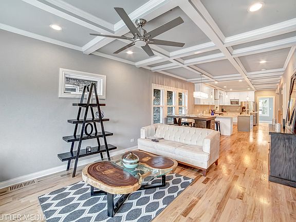 5th image of 2404 Cuyler Ave