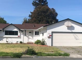 7971 Adrian Dr, Rohnert Park, CA 94928
