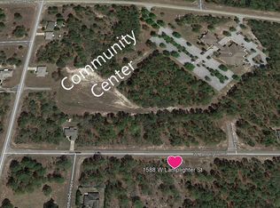 1588 W Lamplighter St, Citrus Springs, FL 34434