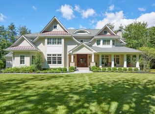 8 Heathcliff Rd, Rumson, NJ 07760