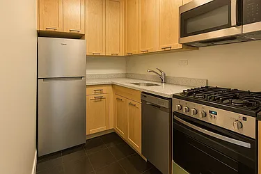 Rented by Manhattan Realty Group