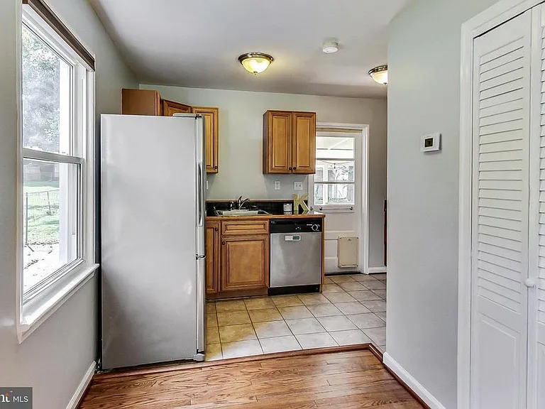 6641 Barrett Rd — Photo 7