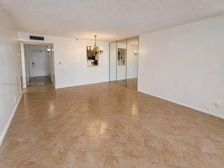 4550 NW 18th Ave #606 — Photo 22