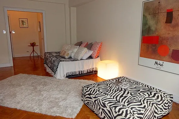 Rented by Corcoran | media 23