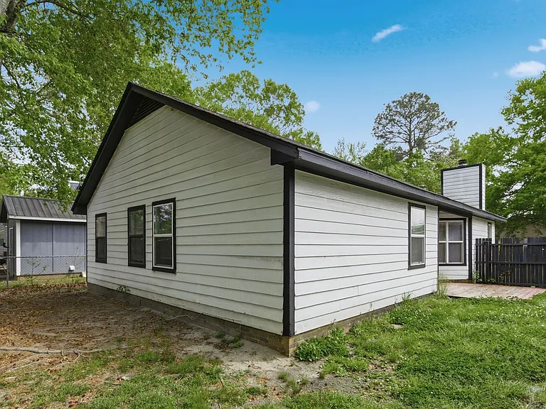 6984 Timberwood Dr — Photo 8