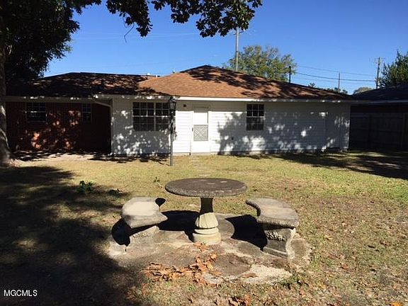 5th image of 1633 Saint Martha Ave