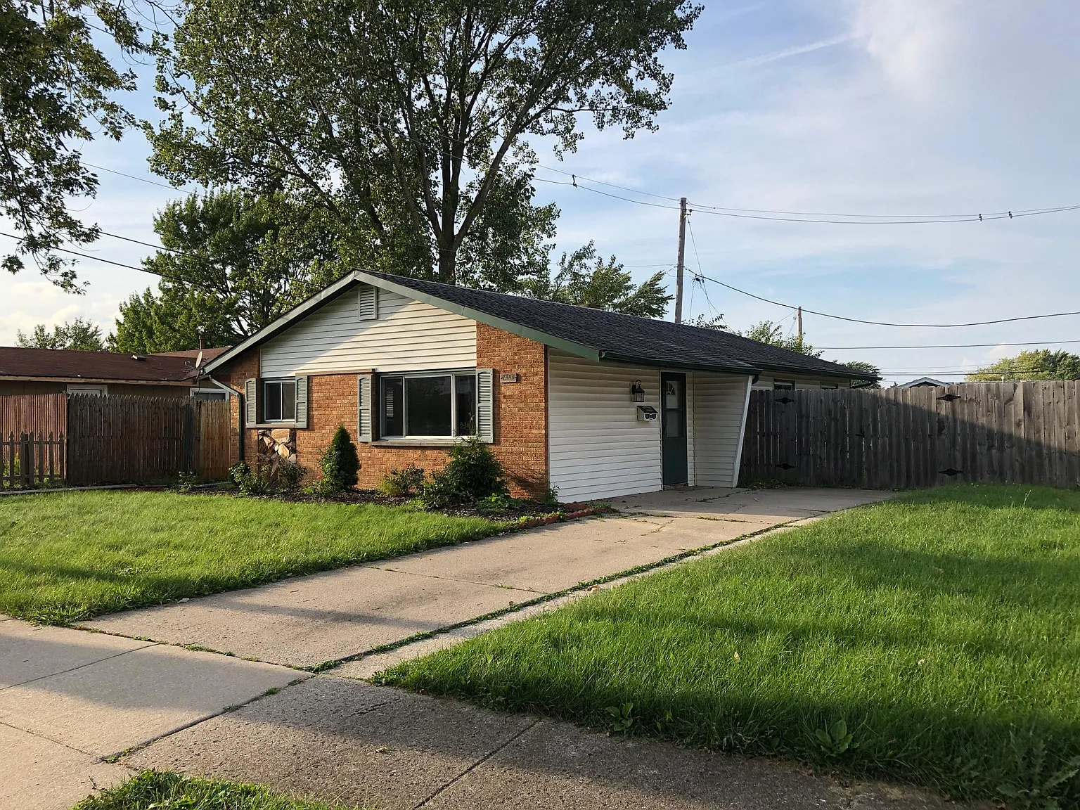 4444 Adele Ln photo 1